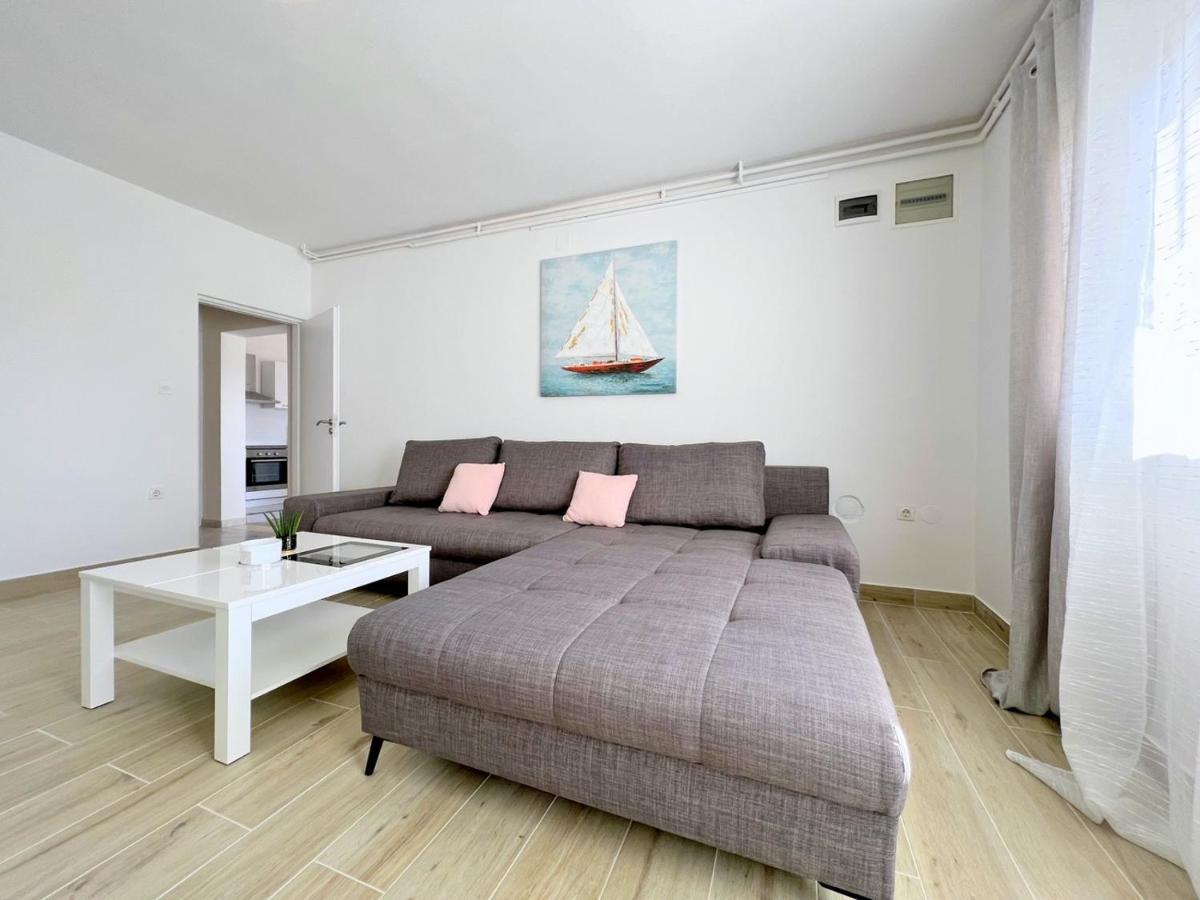 Palit Hills Superior Apartments Exterior foto