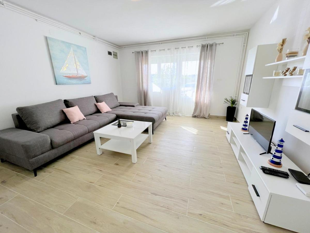 Palit Hills Superior Apartments Exterior foto